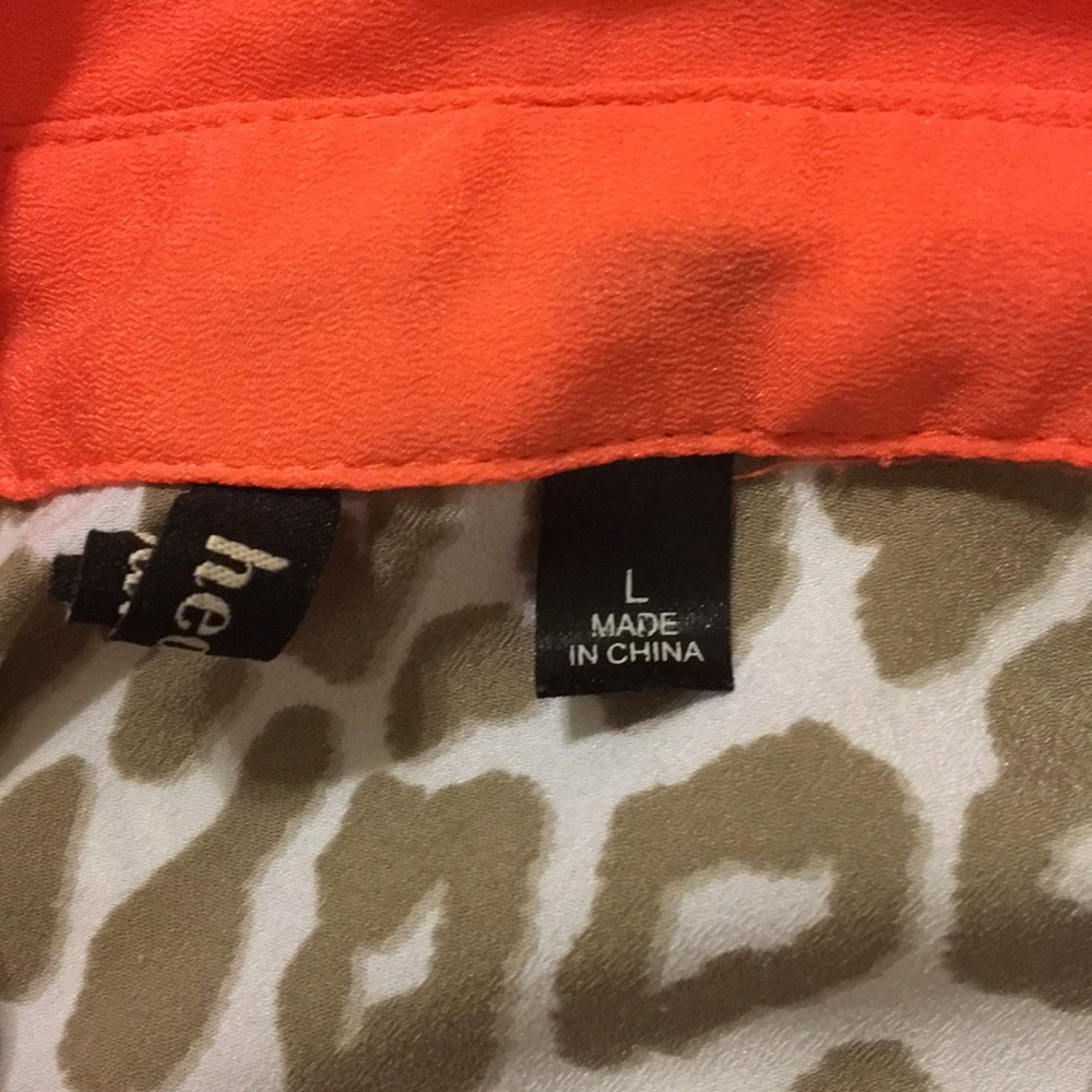 EUC leopard sleeveless top - Picture 3 of 5